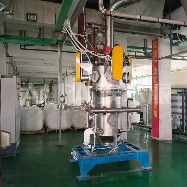 <a href=http://hedianbao.com.cn/chanpin/27.html target=_blank class=infotextkey>氣流粉碎機(jī)</a>現(xiàn)場(chǎng)圖